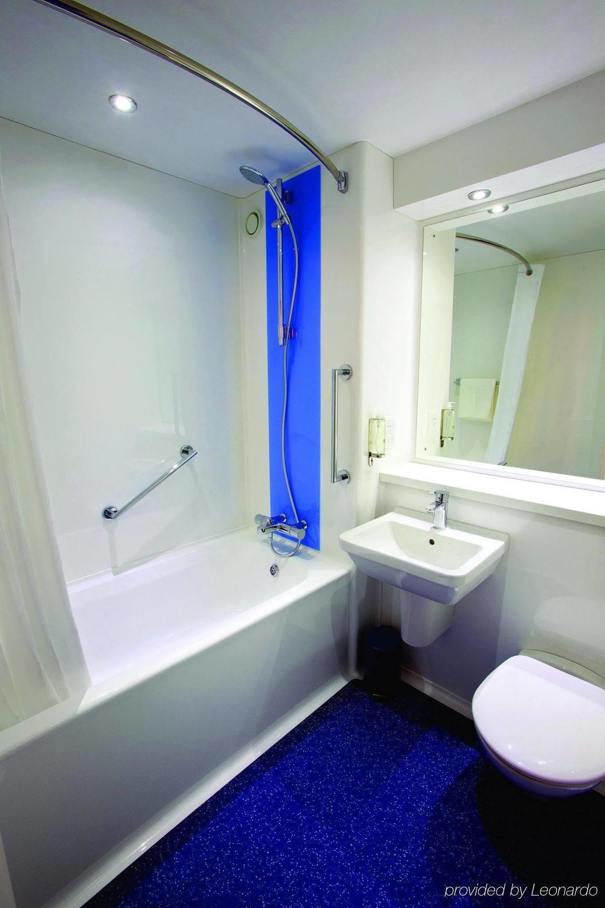 Travelodge Aberdeen Airport Eksteriør bilde