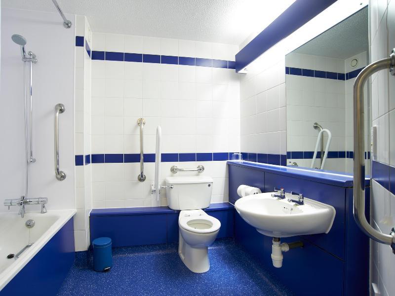 Travelodge Aberdeen Airport Eksteriør bilde